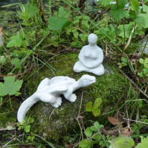 Erdhüterin mit Drache C